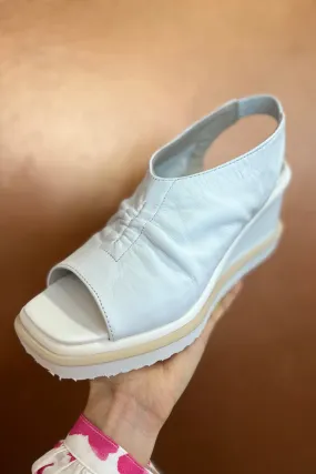 Lisse Cream Sandals