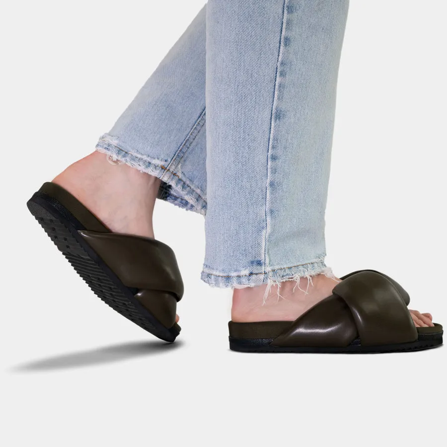 Roam Foldy Puffy Sandals in Khaki Vegan Leather