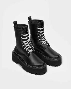 Worker Monster Vegea Grape Leather Boots Black