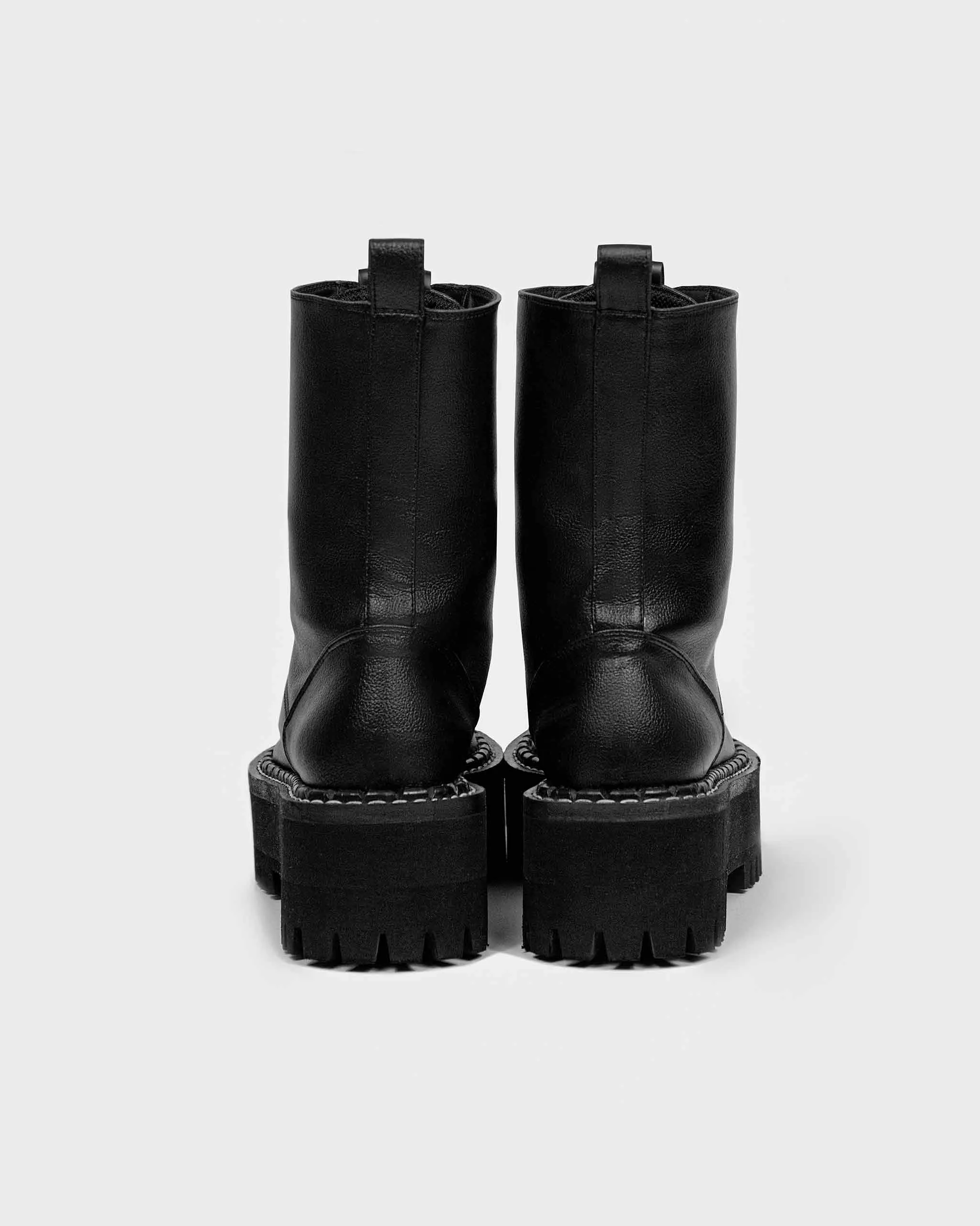 Worker Monster Vegea Grape Leather Boots Black